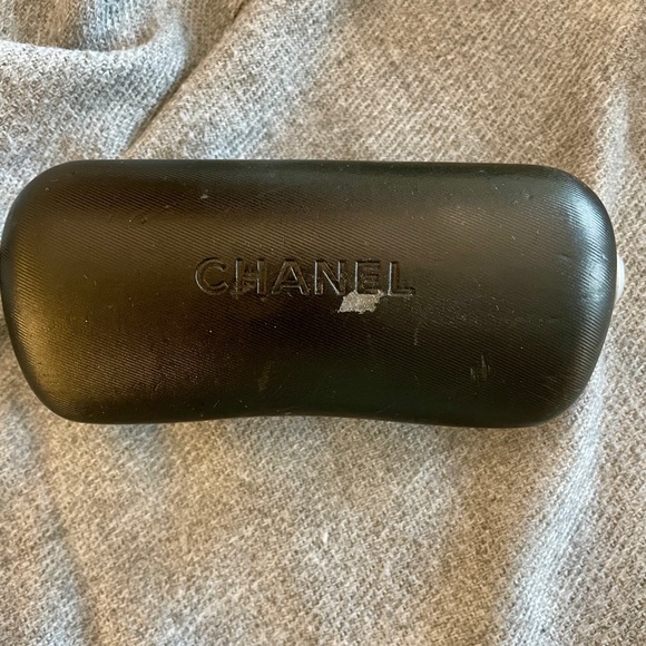 Chanel Sunglasses - Picture 4 of 13